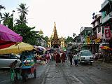 SHWEDAGON PAYA ENTRATA ORIENTALE